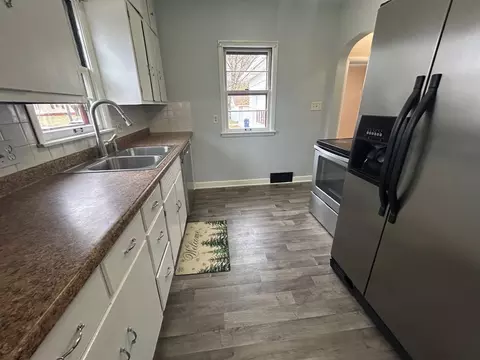 Kitchen - 152 33rd Ave N, Saint Cloud, MN 56303 photo 1 of 2
