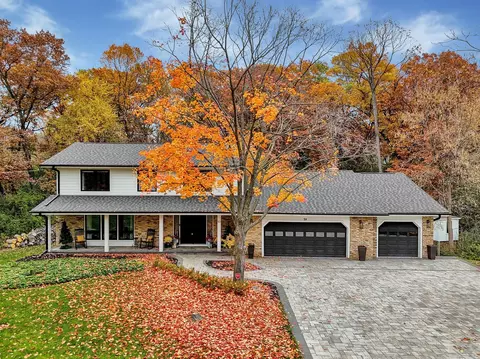 50 E Pleasant Lake Rd, North Oaks, MN 55127