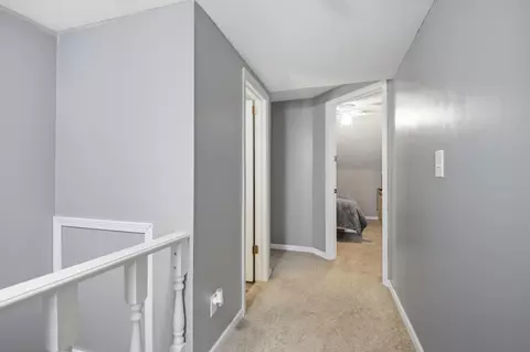 Entry Way - 611 8th Ave SW, Austin, MN 55912 photo 3 of 3