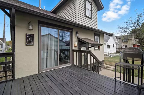 Exterior - 611 8th Ave SW, Austin, MN 55912 photo 6 of 10