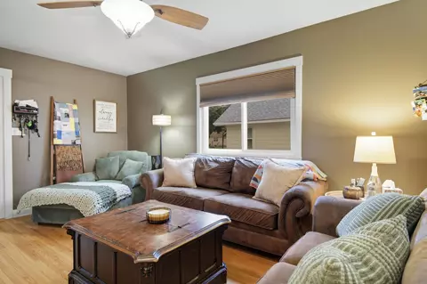 Living - 611 8th Ave SW, Austin, MN 55912 photo 2 of 3