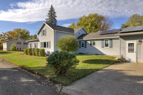 724 Washington Ave, Wabasha, MN 55981