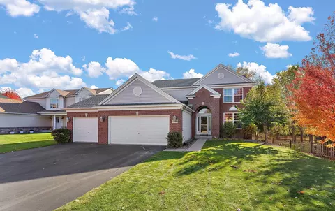 2430 Golf Dr, Woodbury, MN 55129