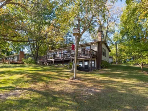 597 Emmet Rd, Clearwater, MN 55320