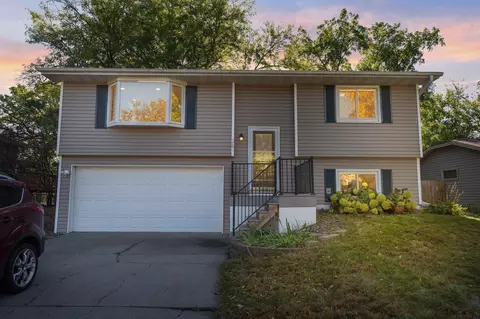 1701 83rd Ave N, Brooklyn Park, MN 55444