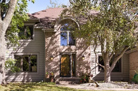 1283 Donegal Bay, Woodbury, MN 55125