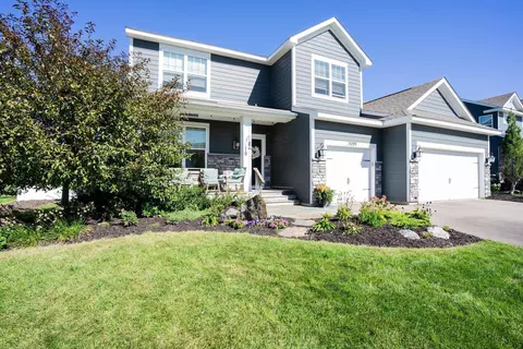 5099 151st St W, Apple Valley, MN 55124
