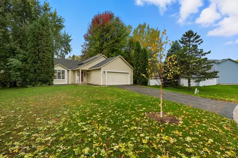 9603 82nd St S, Cottage Grove, MN 55016