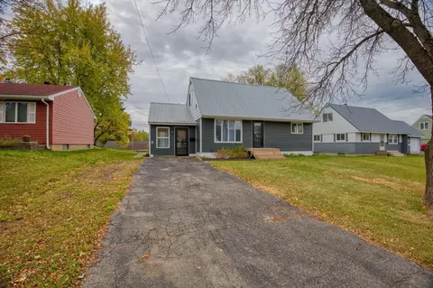 420 Arlington Rd, Hoyt Lakes, MN 55750