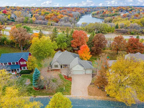 1497 Kings Wood Rd, Eagan, MN 55122