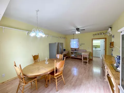 18 S Spring Ave, Springfield, MN 56087 photo 6