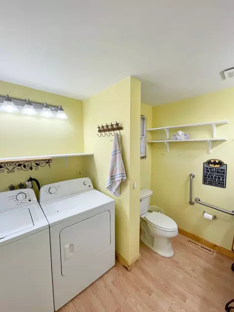 18 S Spring Ave, Springfield, MN 56087 photo 14