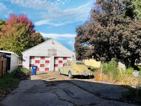 18 S Spring Ave, Springfield, MN 56087 photo 3