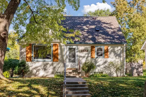 3504 30th Ave N, Robbinsdale, MN 55422