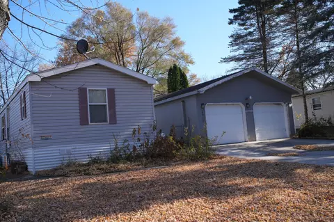 Exterior - 2917 Millie Ave, Faribault, MN 55021 photo 1 of 7