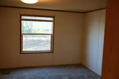 Bedroom - 2917 Millie Ave, Faribault, MN 55021 photo 4 of 5