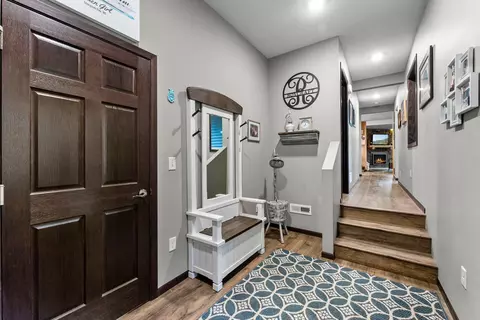 Entry Way - 1589 Devils Lake Dr, Mora, MN 55051 photo 2 of 4