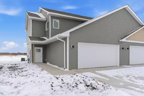 3117 3119 Noble Dr, Mankato, MN 56001