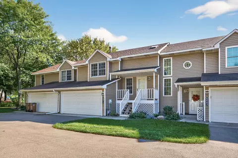6671 Stillwater Blvd N, Oakdale, MN 55128