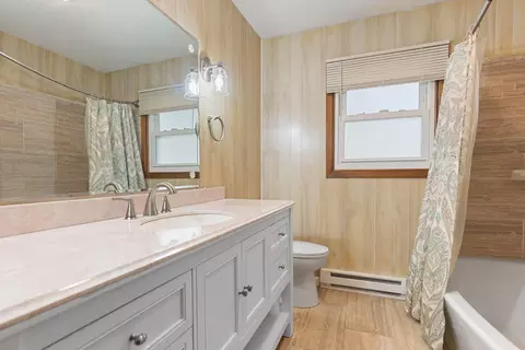 Bath - 20188 Ann River Dr, Mora, MN 55051 photo 1 of 5