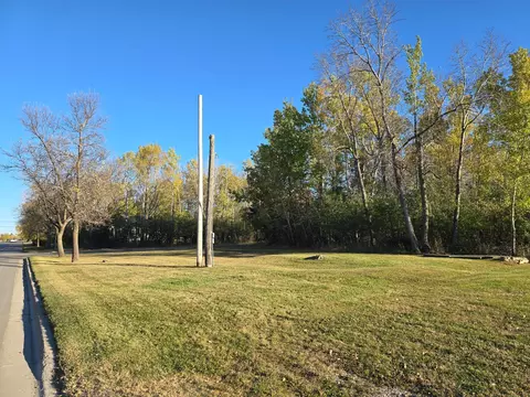 515 17th St W, International Falls, MN 56649