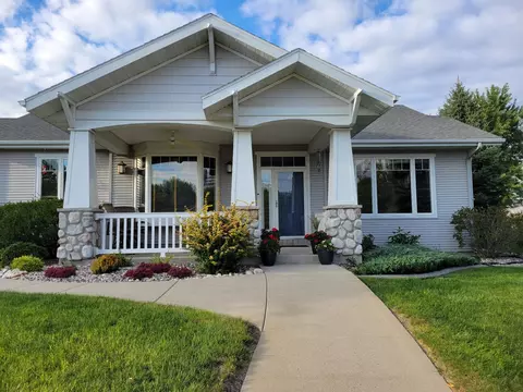 1633 3rd St W, West Fargo, ND 58078