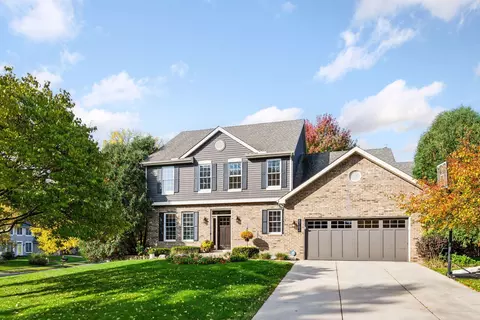 8762 Prescott Dr, Eden Prairie, MN 55347