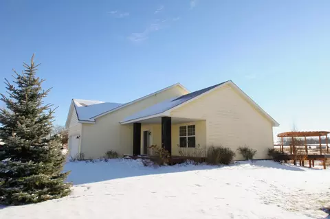 1020 Abbey Rd, Northfield, MN 55057