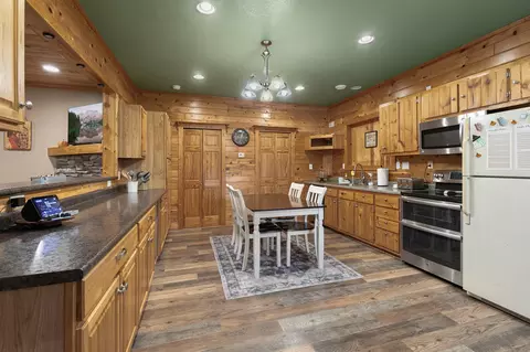 Kitchen - 18164 Mill Rd, Brainerd, MN 56401 photo 1 of 4