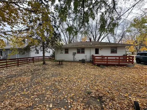 372 13th St SE, Willmar, MN 56201 photo 4