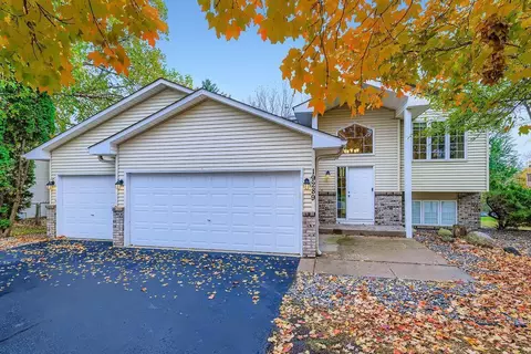 19289 Denver Ct NW, Elk River, MN 55330