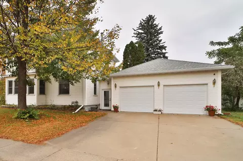 Exterior - 721 S 7th St, Brainerd, MN 56401 photo 2 of 11