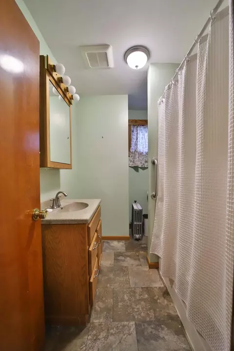 Bath - 721 S 7th St, Brainerd, MN 56401 photo 2 of 2