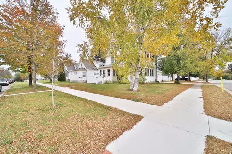 Exterior - 721 S 7th St, Brainerd, MN 56401 photo 8 of 11