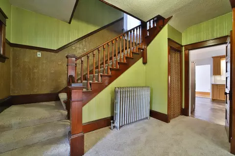 Entry Way - 721 S 7th St, Brainerd, MN 56401 photo 4 of 6