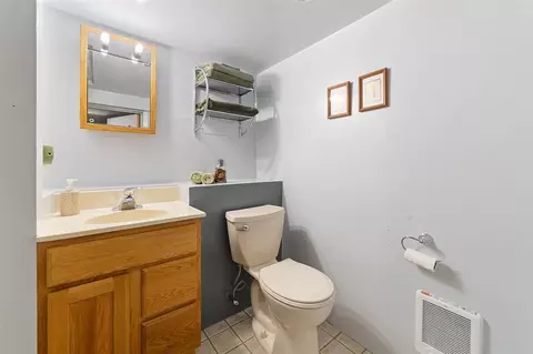 Bath - 107 E Mankato St, Duluth, MN 55803 photo 1 of 3