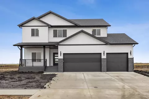 8414 61st St S, Horace, ND 58047