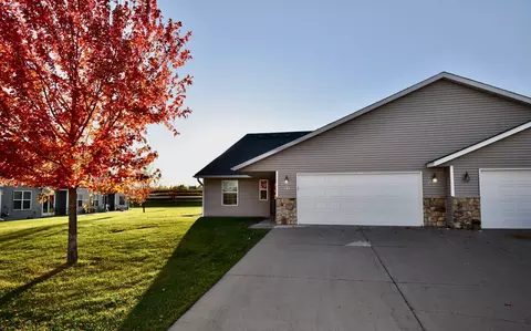 804 11th Ave NE, Milaca, MN 56353