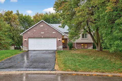 7182 Emerald Ln, Eden Prairie, MN 55346