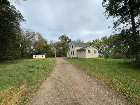 72698 318th St, South Haven, MN 55382