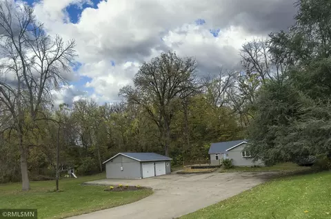 405 3rd St N, Cannon Falls, MN 55009