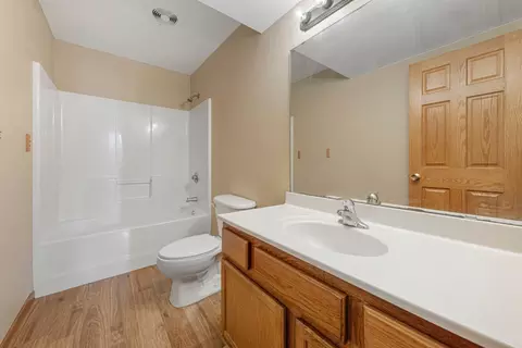 Bath - 1844 Patricks Bay, Faribault, MN 55021 photo 3 of 3