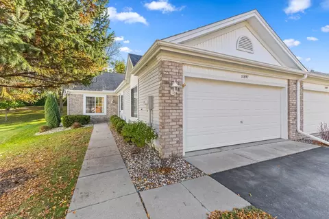 10897 Lexington Dr, Eden Prairie, MN 55344