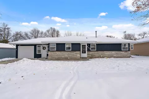432 4th Ave NE, Osseo, MN 55369