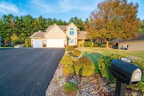 328 Nordveien Dr, Boyceville, WI 54725