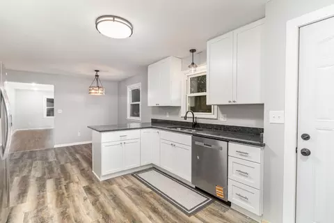 1448 Glynview Trl, Faribault, MN 55021 photo 5