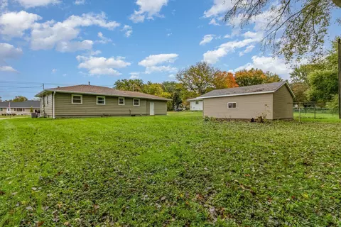 1448 Glynview Trl, Faribault, MN 55021 photo 16