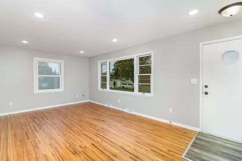 1448 Glynview Trl, Faribault, MN 55021 photo 6