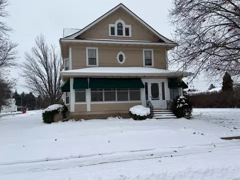200 1st Ave NW, Pine Island, MN 55963