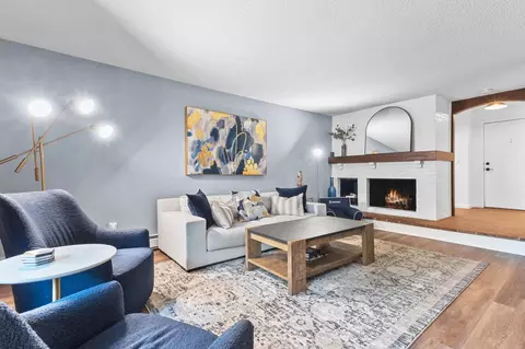 6075 Lincoln Dr #110, Edina, MN 55436